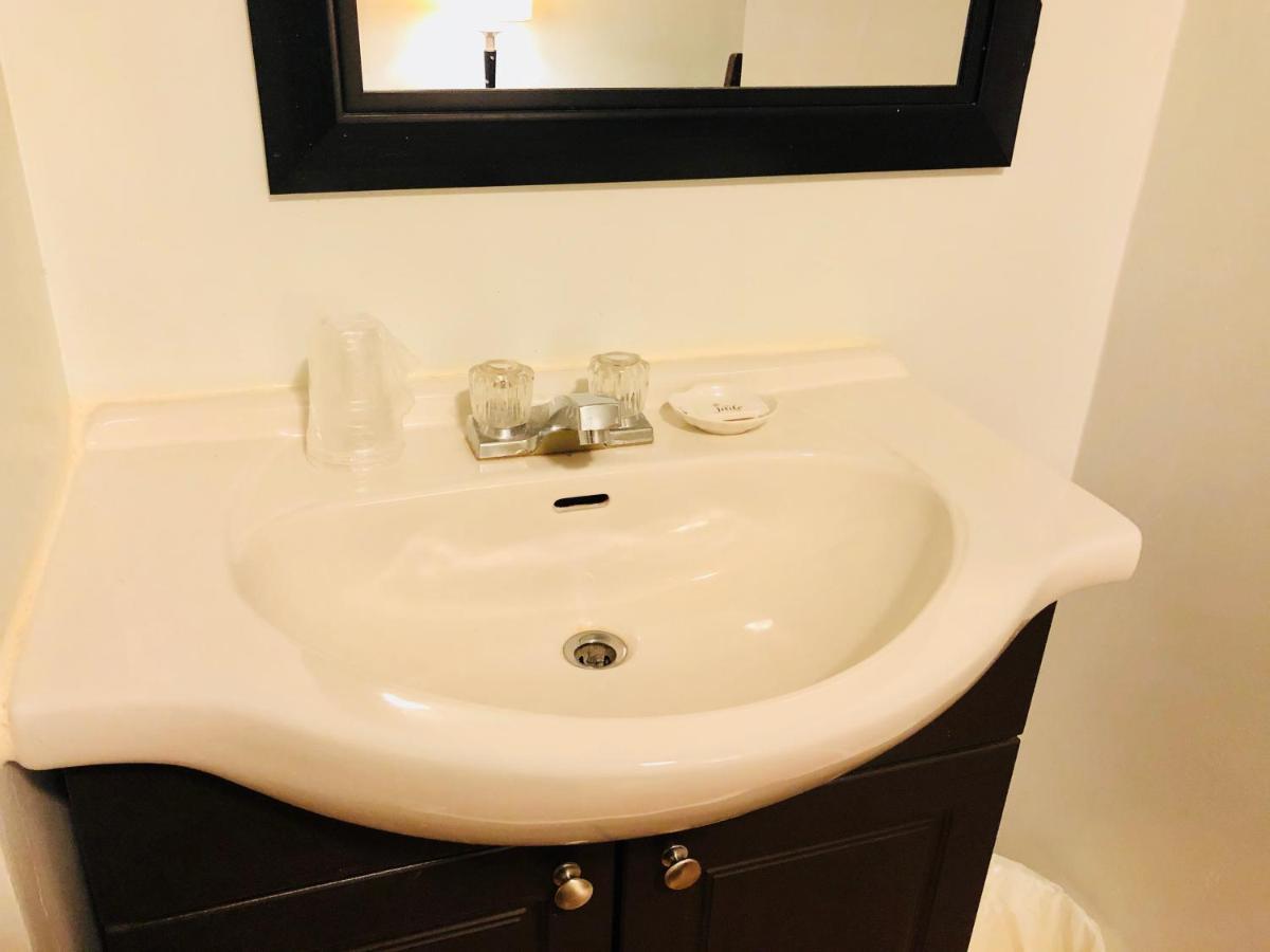 Hotel Park Avenue Монреал Екстериор снимка